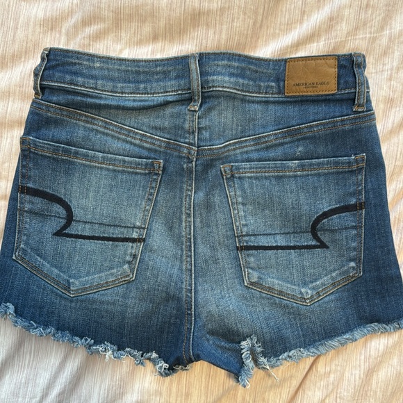 American Eagle Shorts - Picture 3 of 8